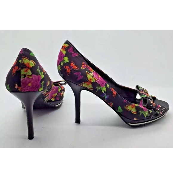 BCBG Cute Floral Pin-Up-Girl Style Stiletto Heels - Picture 5 of 10